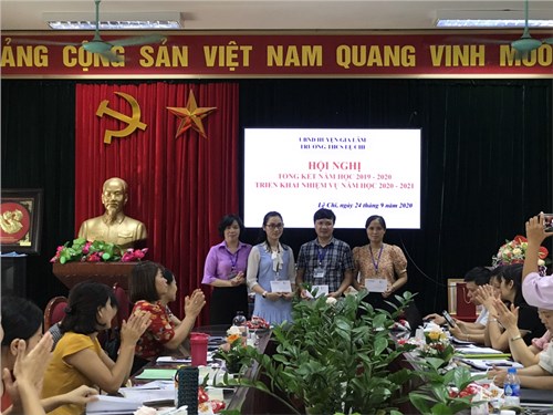 Hội nghị tổng kết năm học 2020 – 2021 và
triển khai nhiệm vụ năm học 2020 - 2021